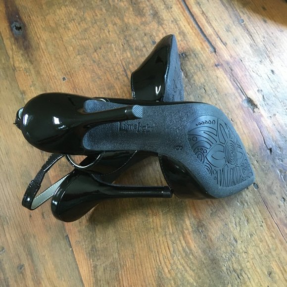 Lime Light "Kolby" Black Faux Patent Leather 4" Sling Back Heels Size 6 - Picture 4 of 6